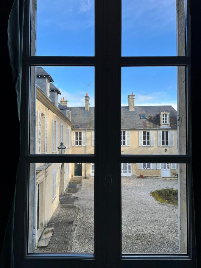Bright Apt 70M2 In Bayeux Historic Center W Pkg Exterior photo
