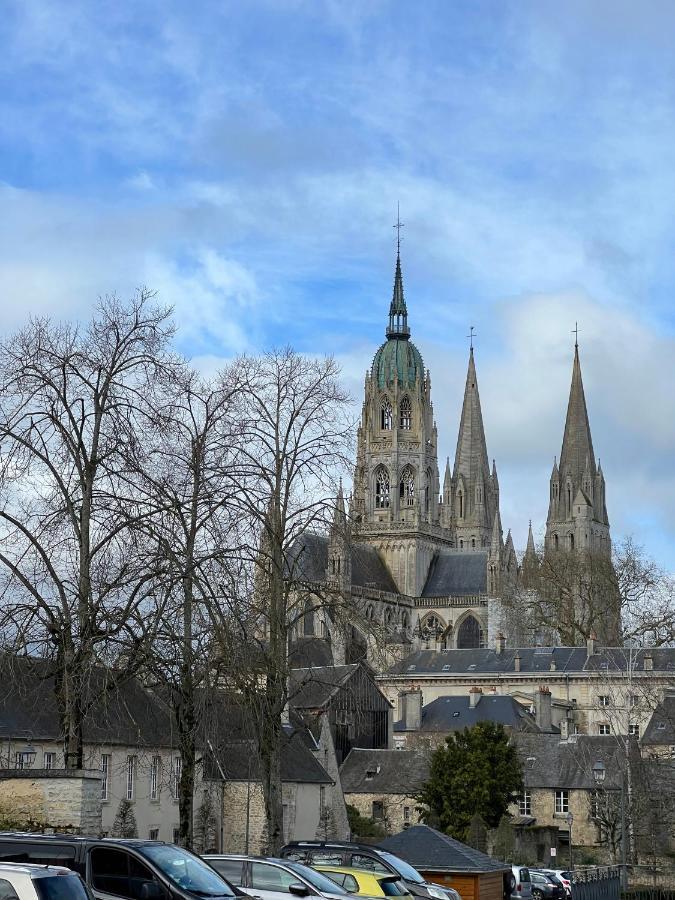 Bright Apt 70M2 In Bayeux Historic Center W Pkg Exterior photo